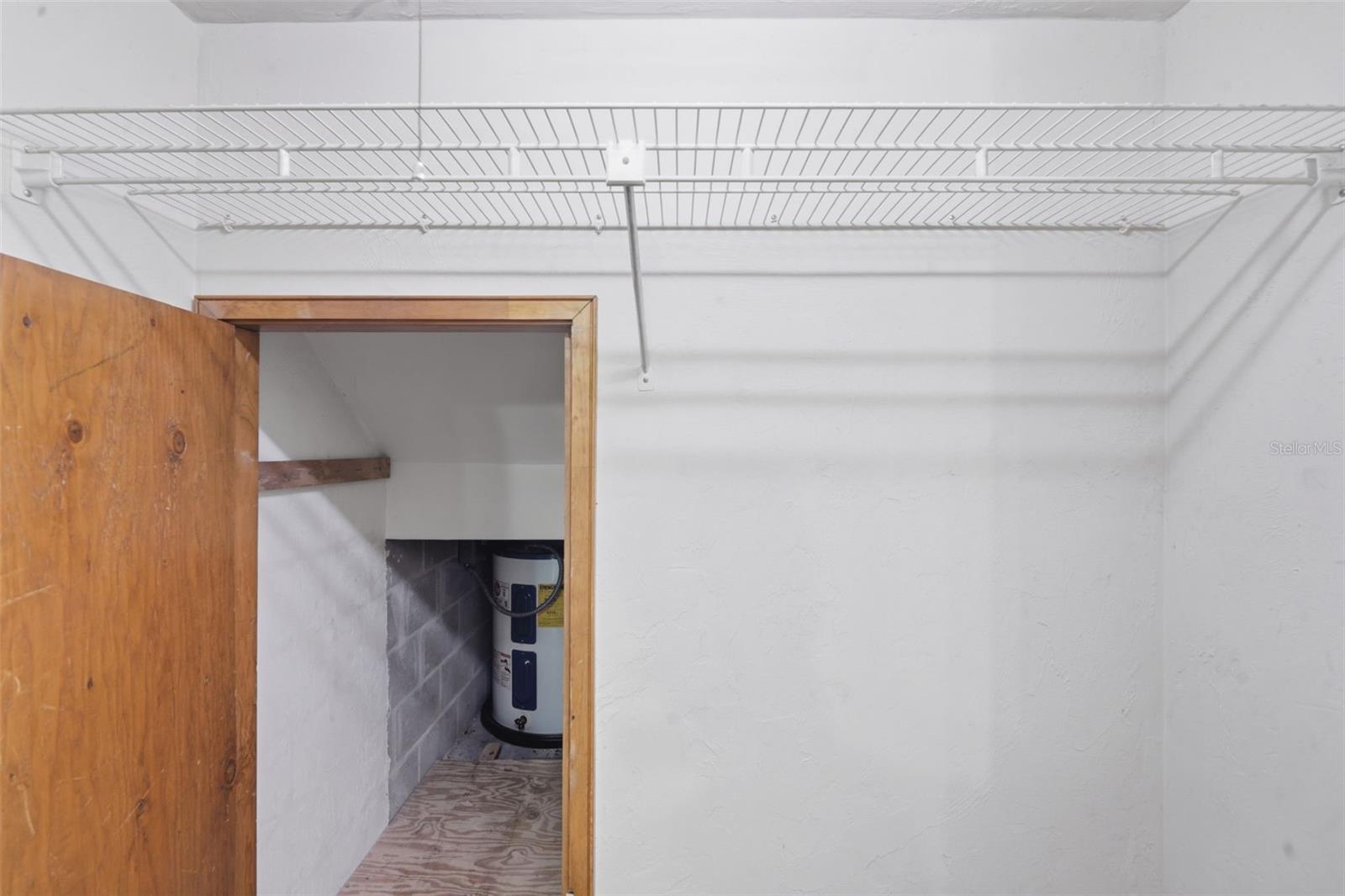 JEMECY OAK VILLAS CONDO PH 01-06 INC - Residential