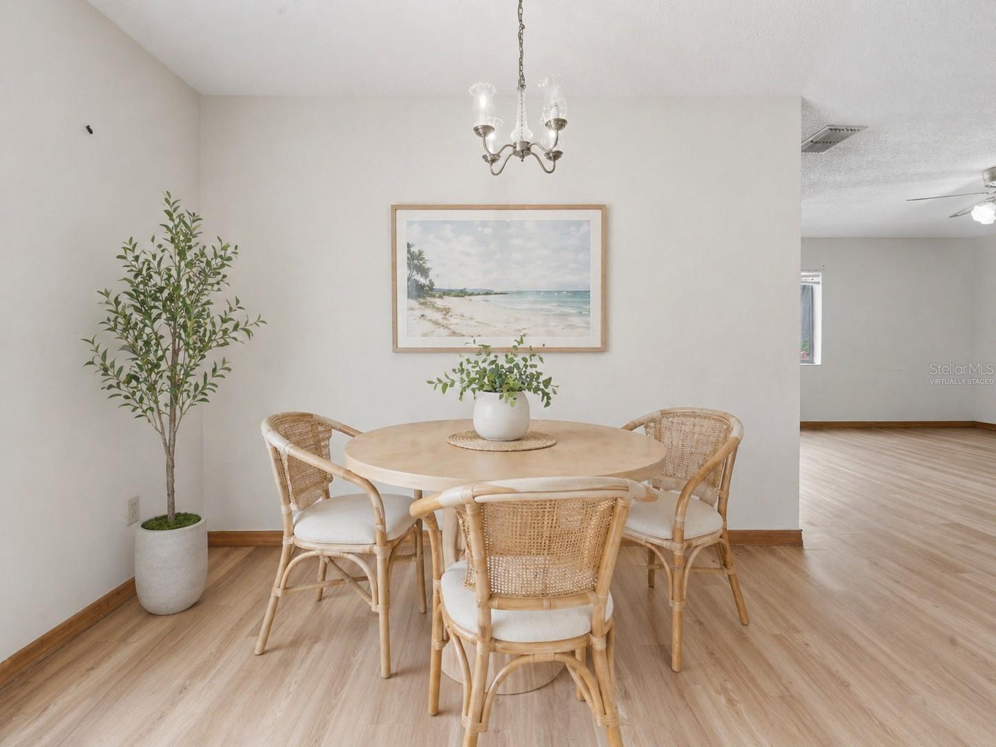 JEMECY OAK VILLAS CONDO PH 01-06 INC - Residential