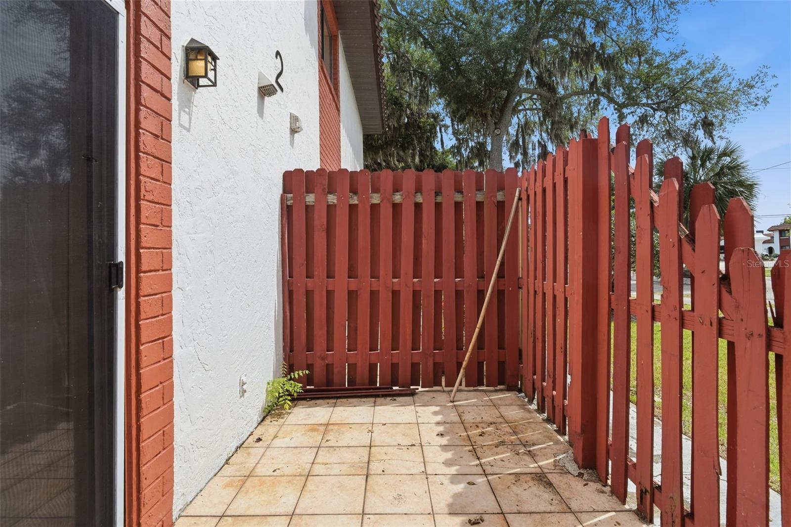 JEMECY OAK VILLAS CONDO PH 01-06 INC - Residential