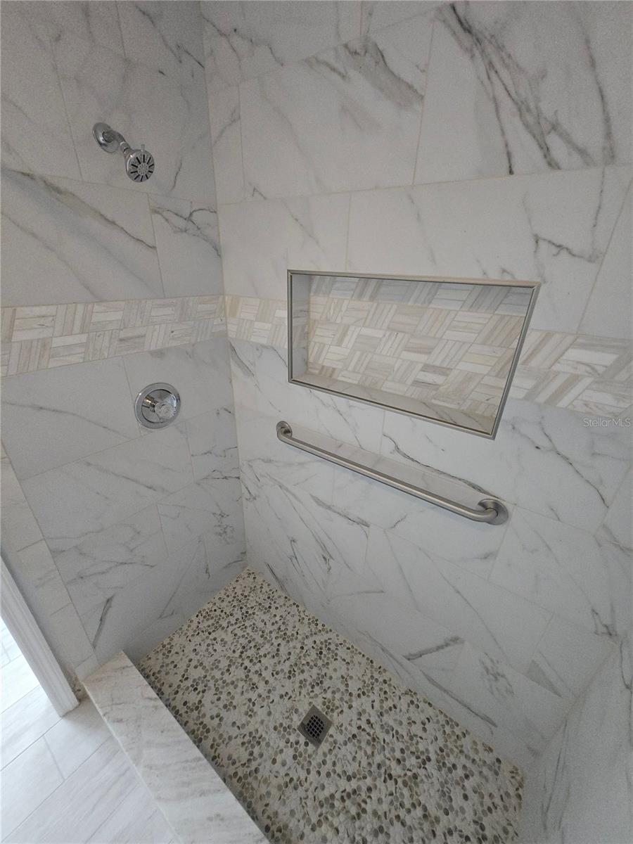 WOOD CREEK VILLAGE - Residential Lease