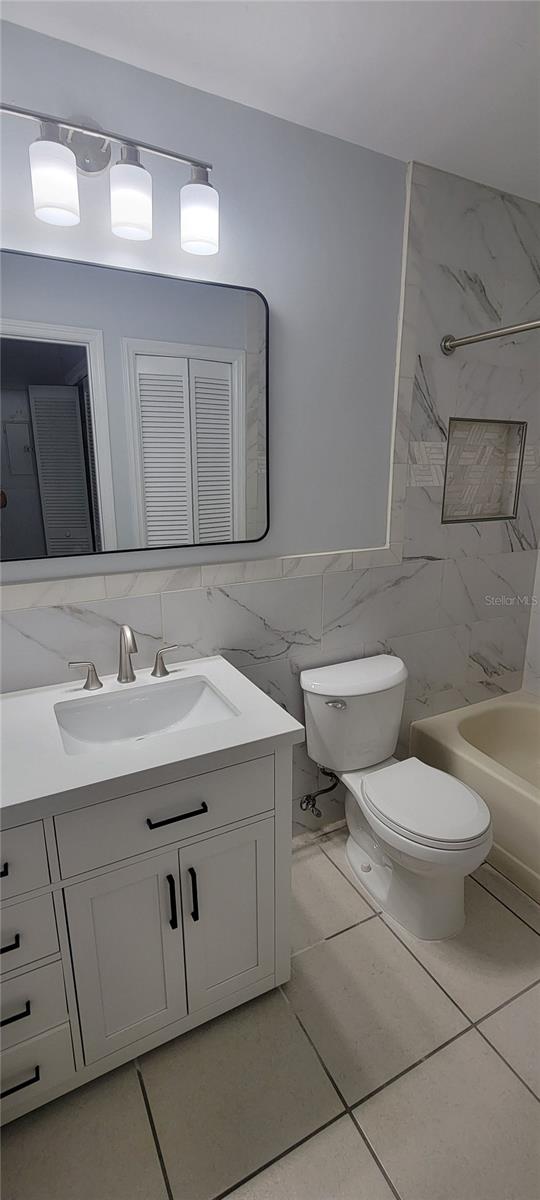 WOOD CREEK VILLAGE - Residential Lease