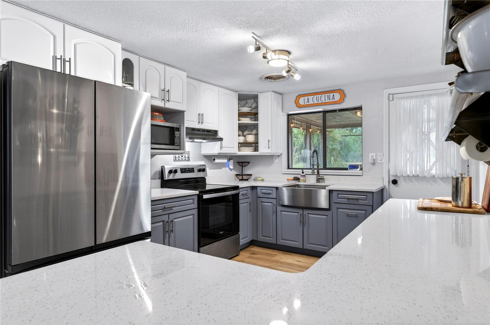 DAGWOOD ACRES - Residential