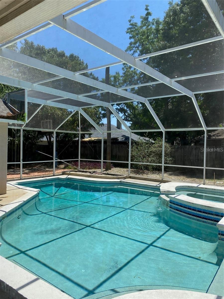 7924 BRIDGESTONE DRIVE