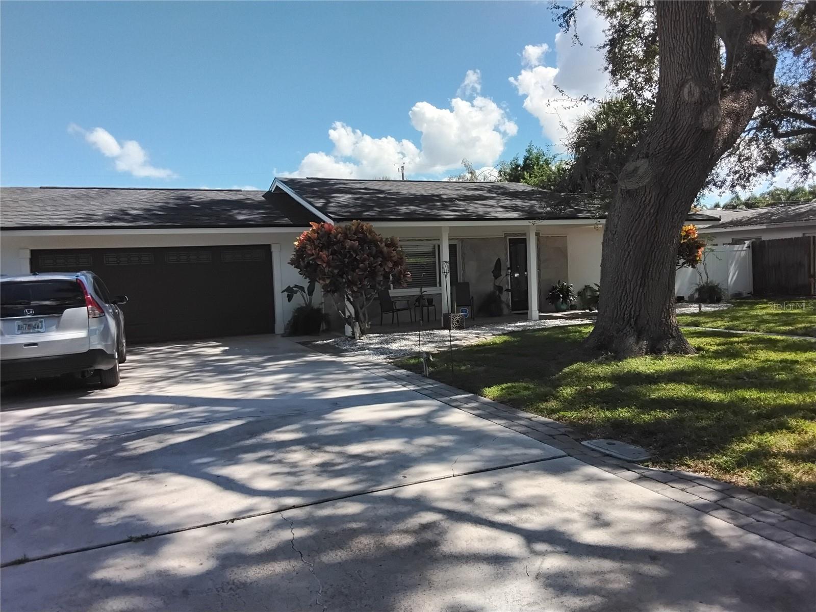 571 LENTZ ROAD