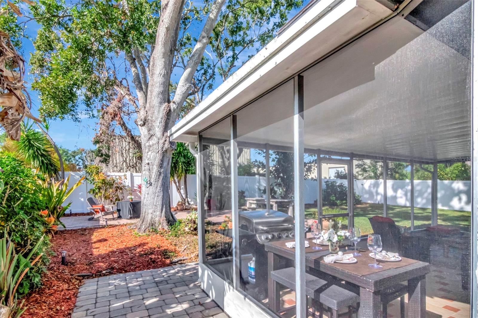 SOMERSET LAKES - Residential