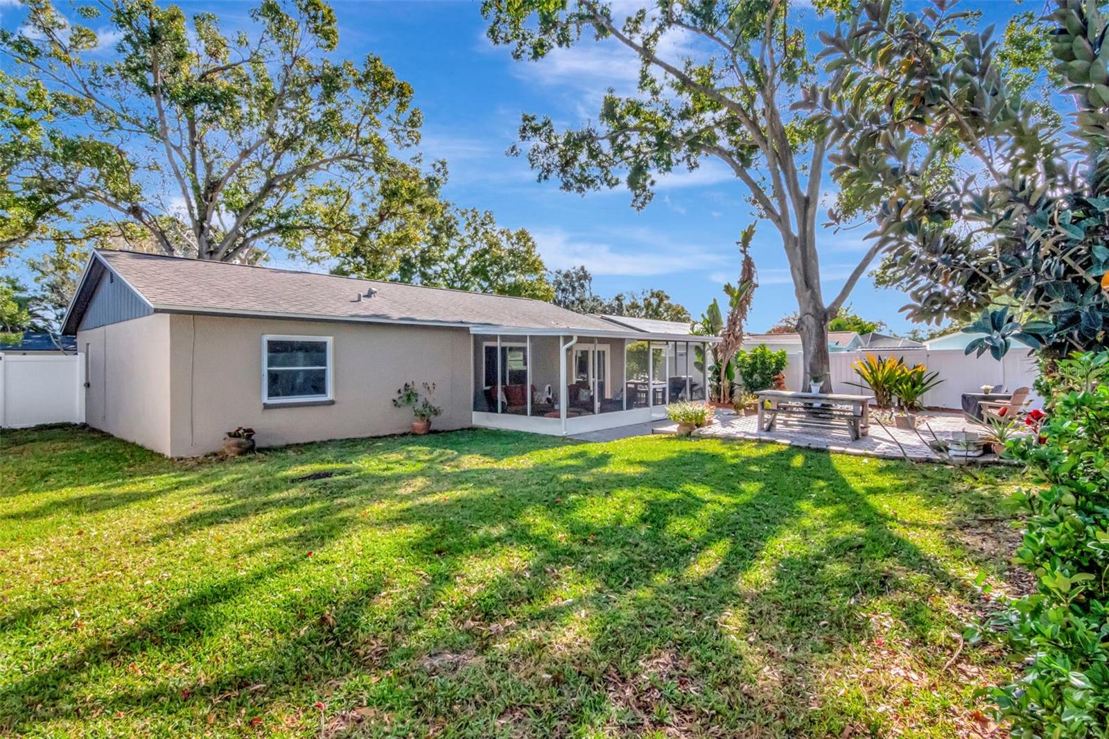 SOMERSET LAKES - Residential