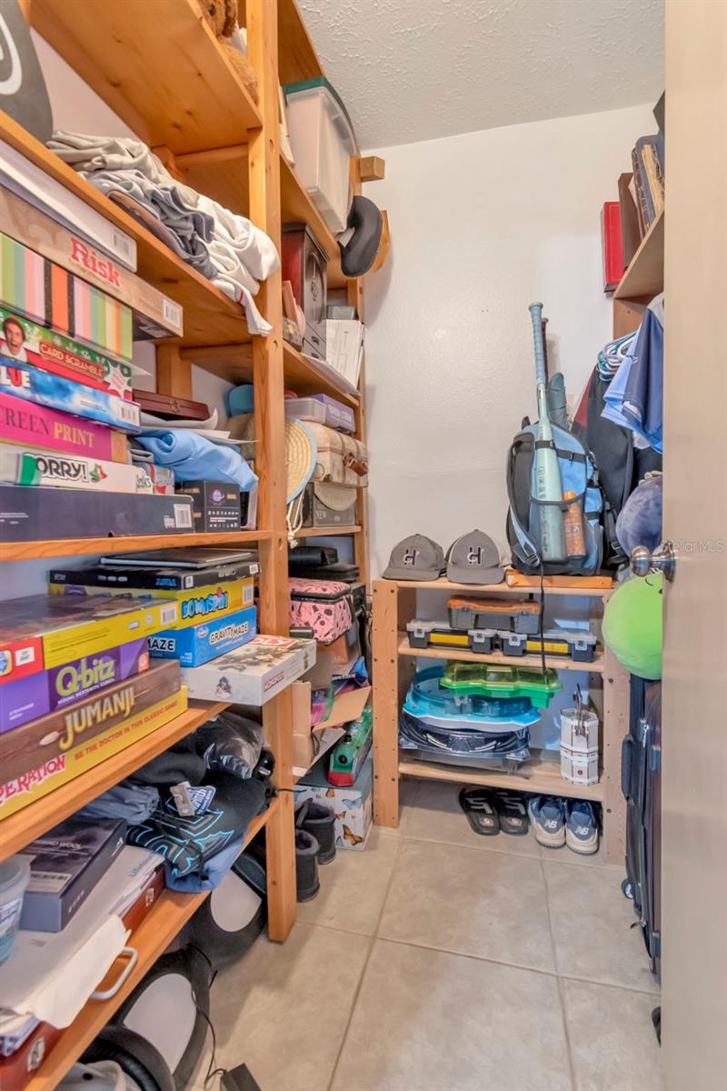 SOMERSET LAKES - Residential