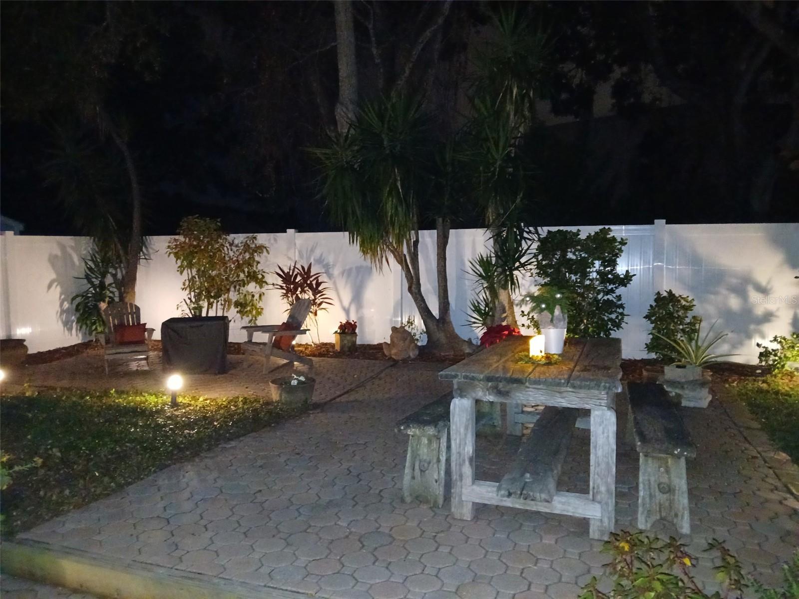 SOMERSET LAKES - Residential