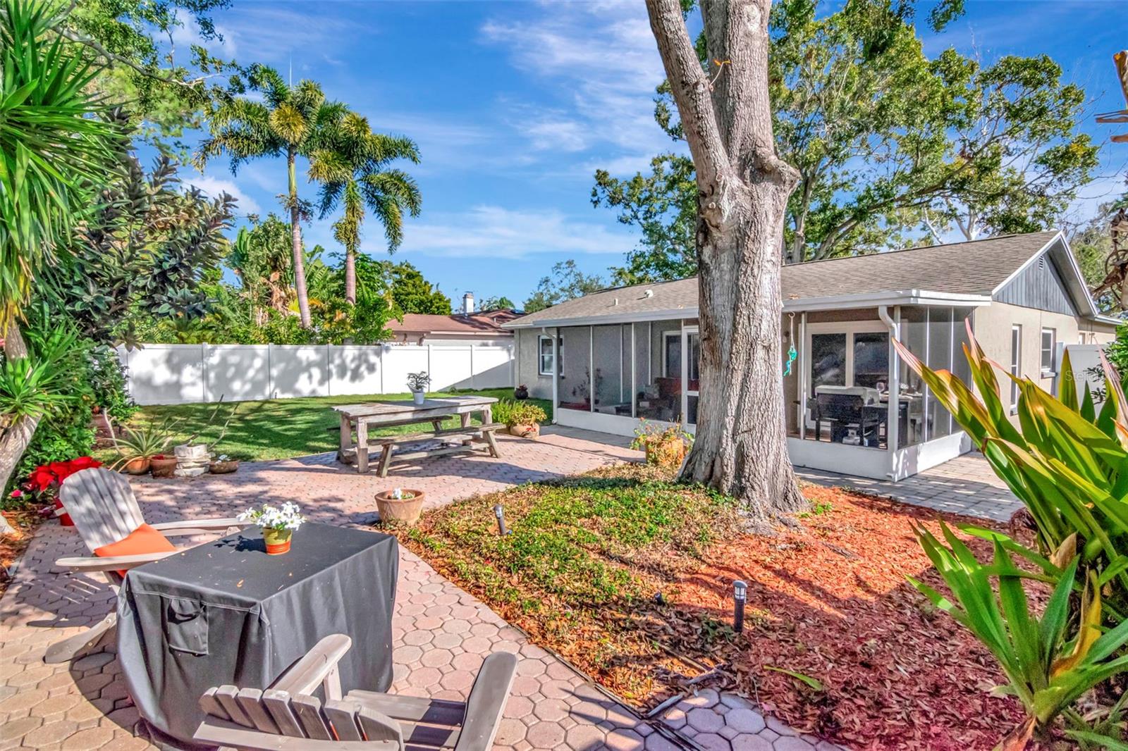 SOMERSET LAKES - Residential