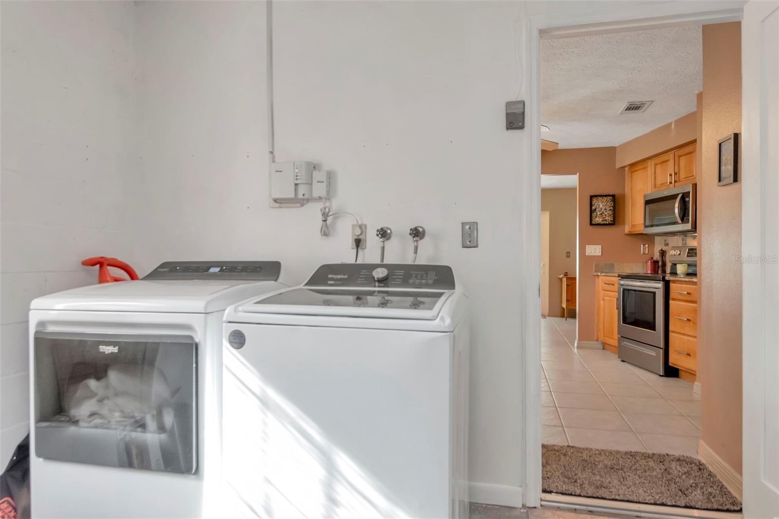 SOMERSET LAKES - Residential