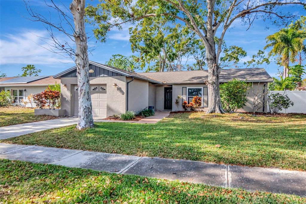 Photo of 12418 84th, Largo, FL 33773 (MLS # TB8459919)