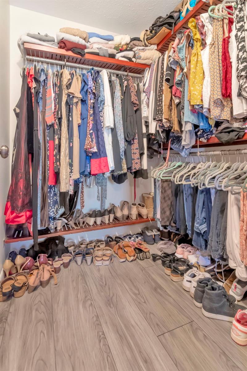 SOMERSET LAKES - Residential