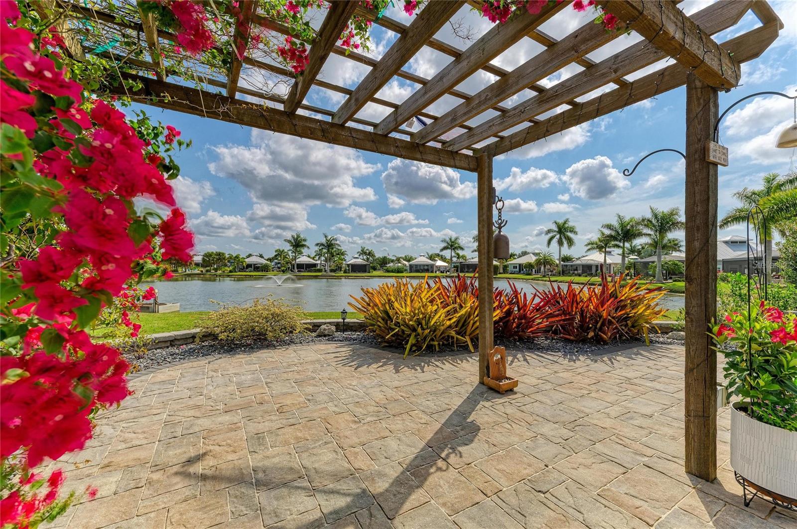 THORNTON CRK MOTORCOACH RESIDENCE - Residential