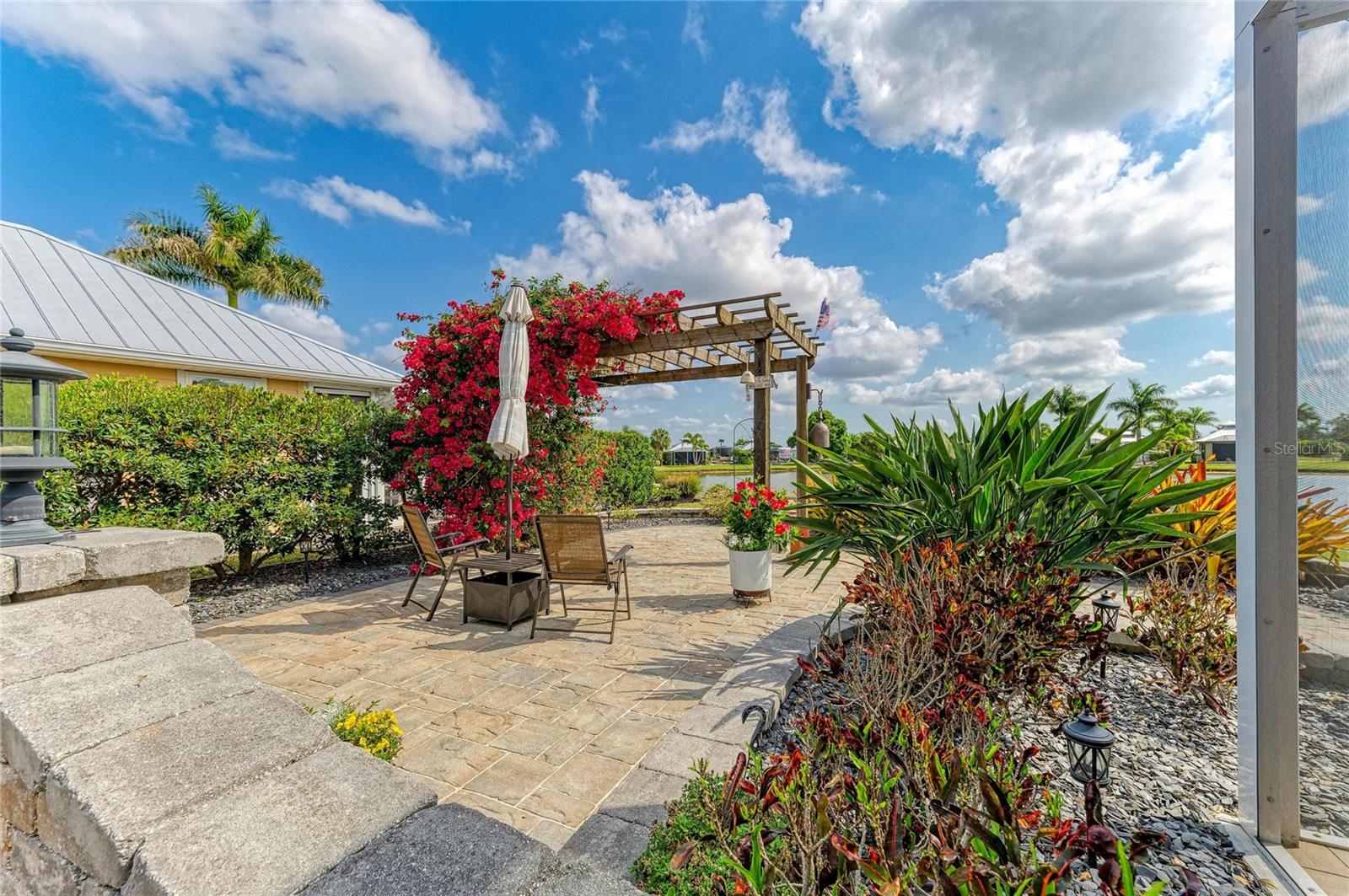 THORNTON CRK MOTORCOACH RESIDENCE - Residential