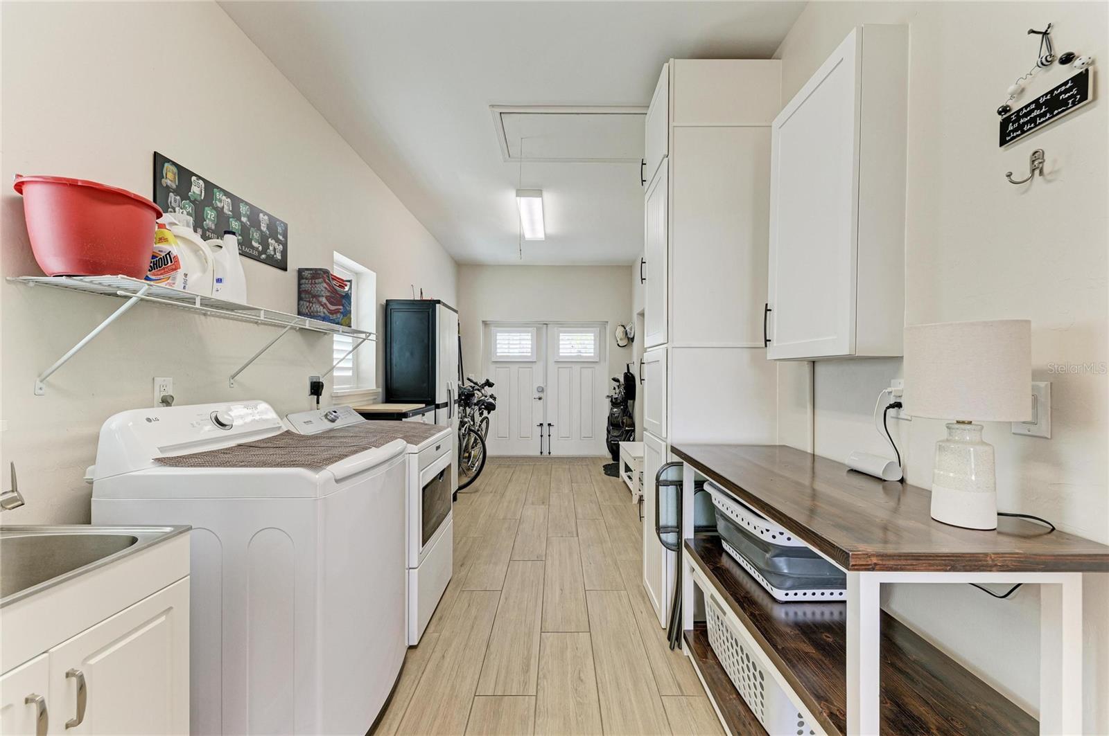 THORNTON CRK MOTORCOACH RESIDENCE - Residential