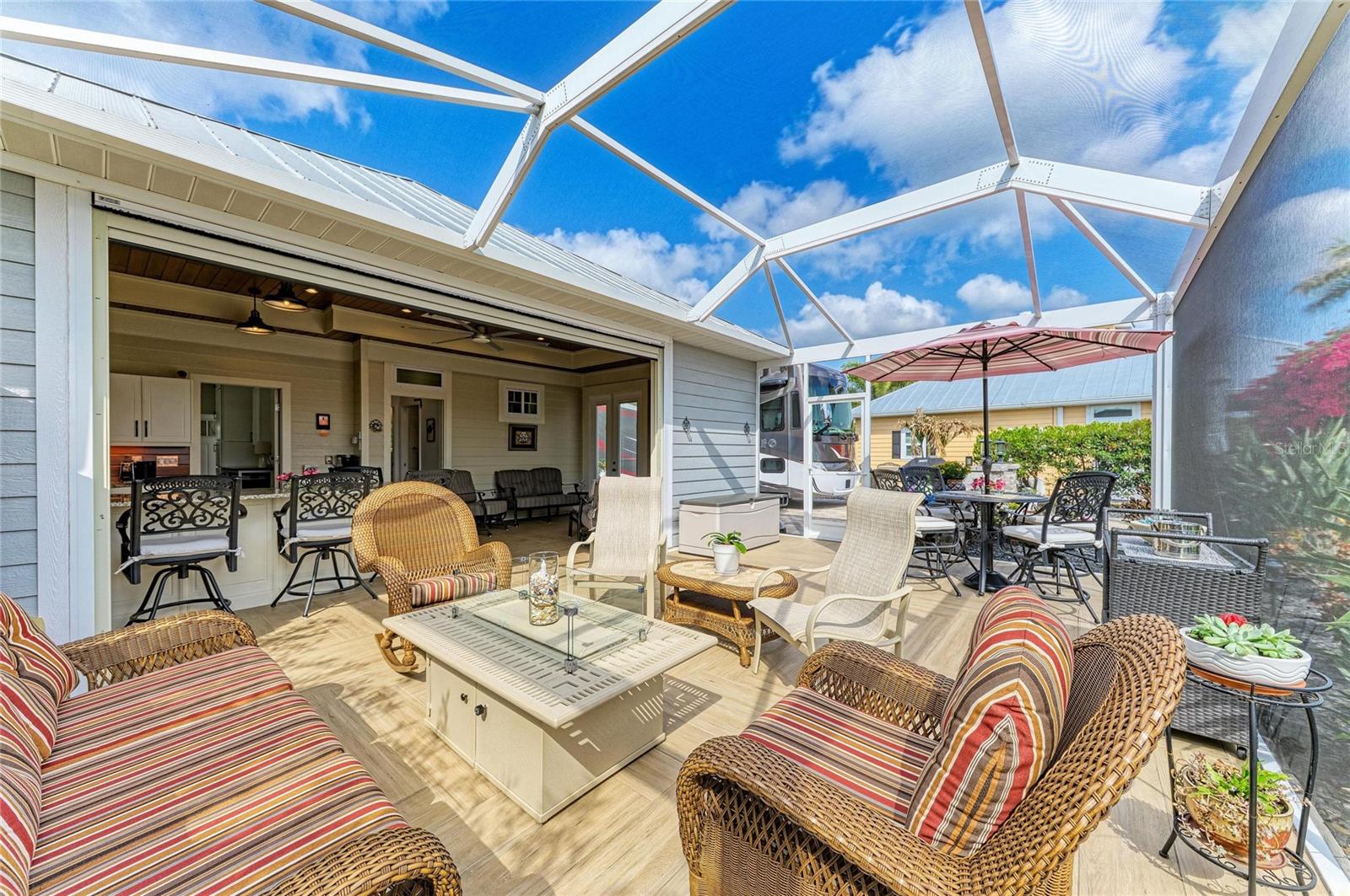 THORNTON CRK MOTORCOACH RESIDENCE - Residential