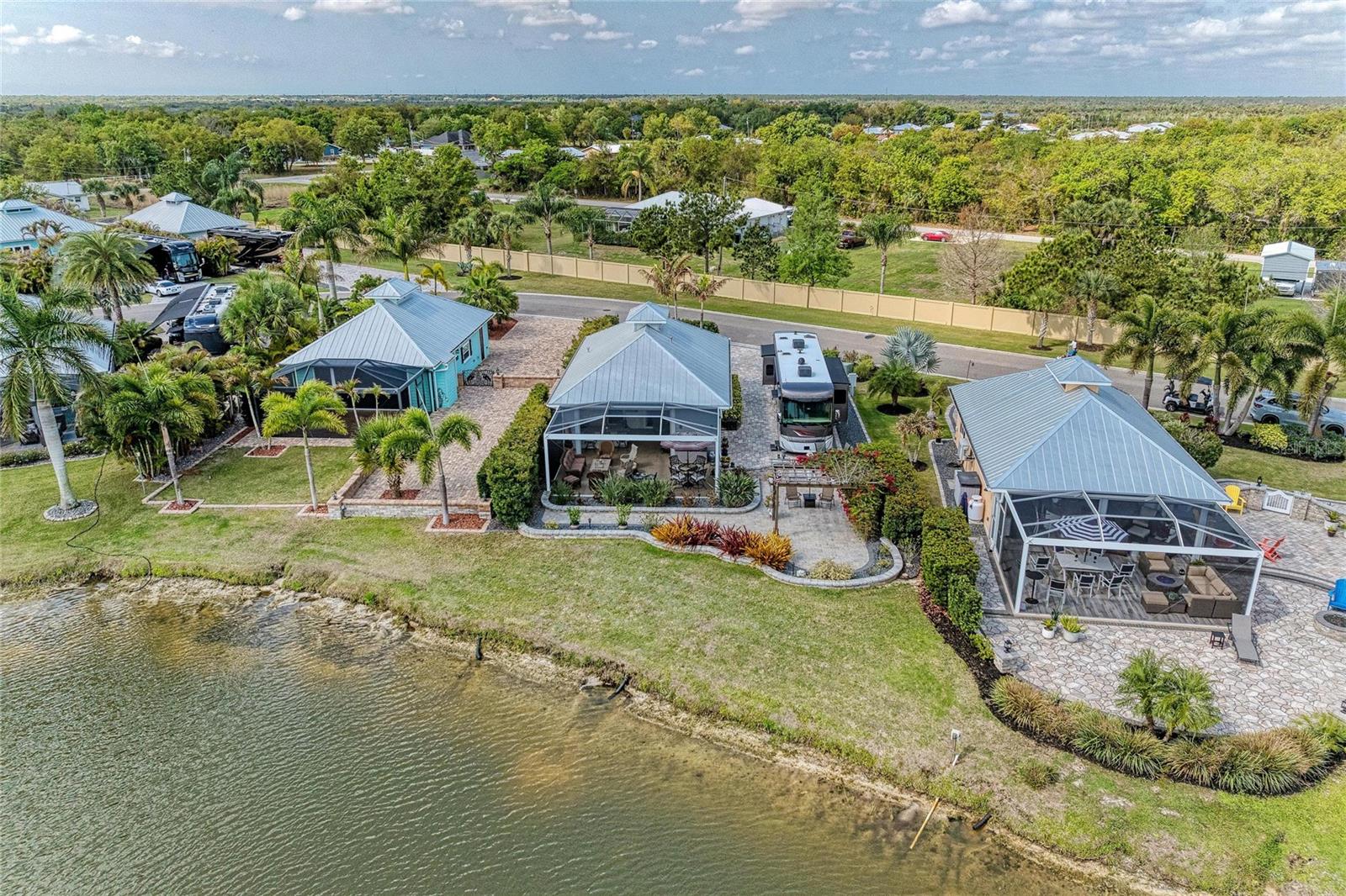 THORNTON CRK MOTORCOACH RESIDENCE - Residential