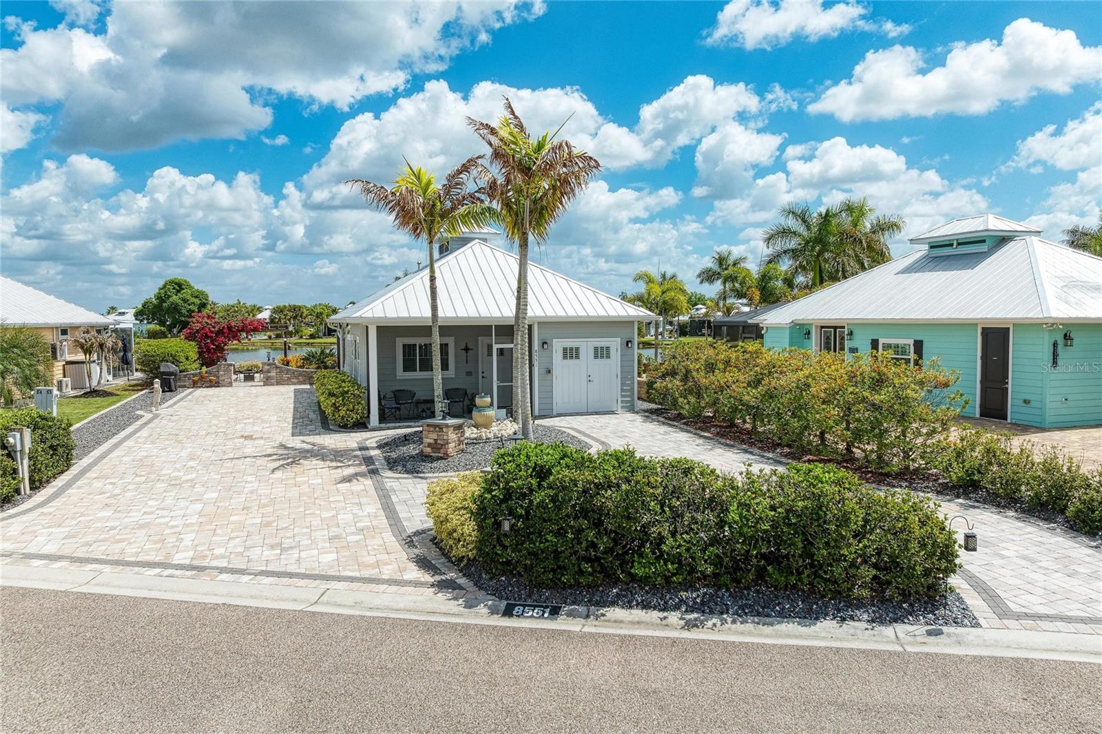 THORNTON CRK MOTORCOACH RESIDENCE - Residential