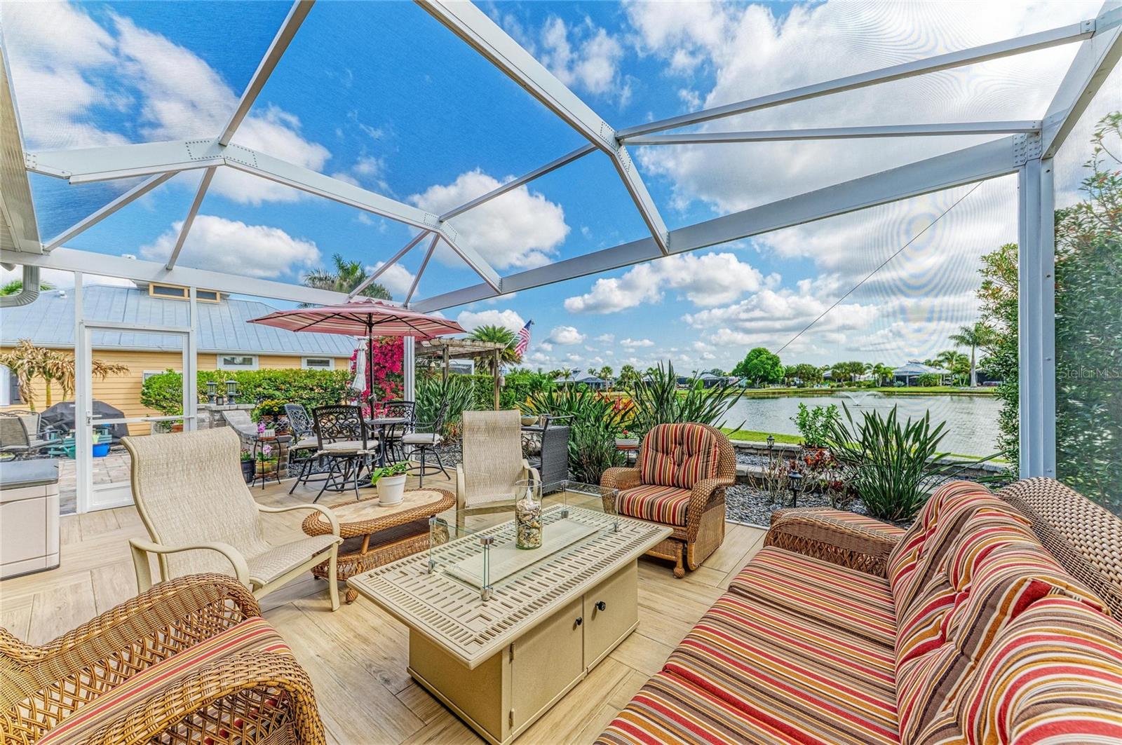 THORNTON CRK MOTORCOACH RESIDENCE - Residential