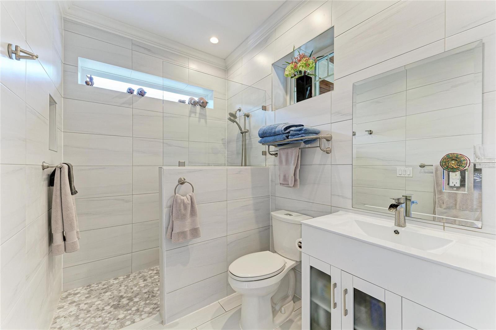 THORNTON CRK MOTORCOACH RESIDENCE - Residential