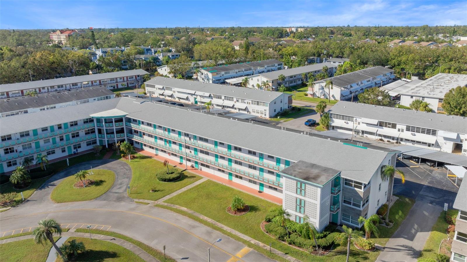 TOWN APTS CONDO - Residential