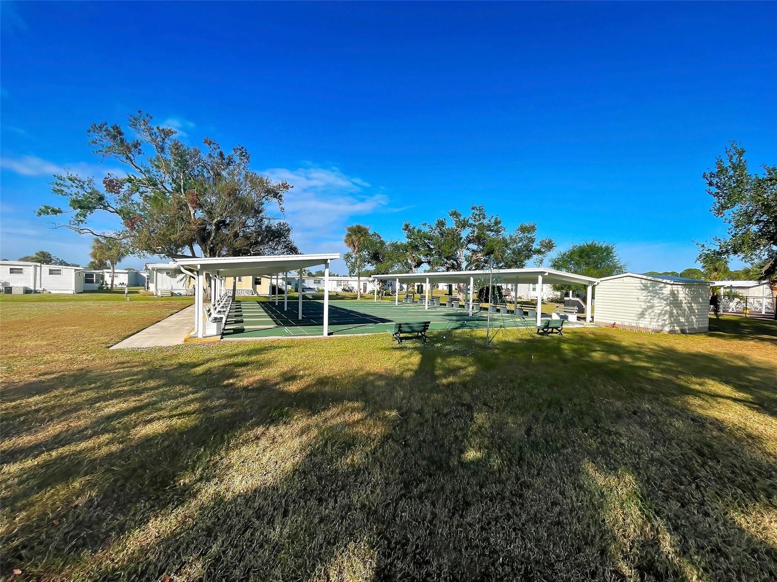 HOLIDAY PARK - Residential