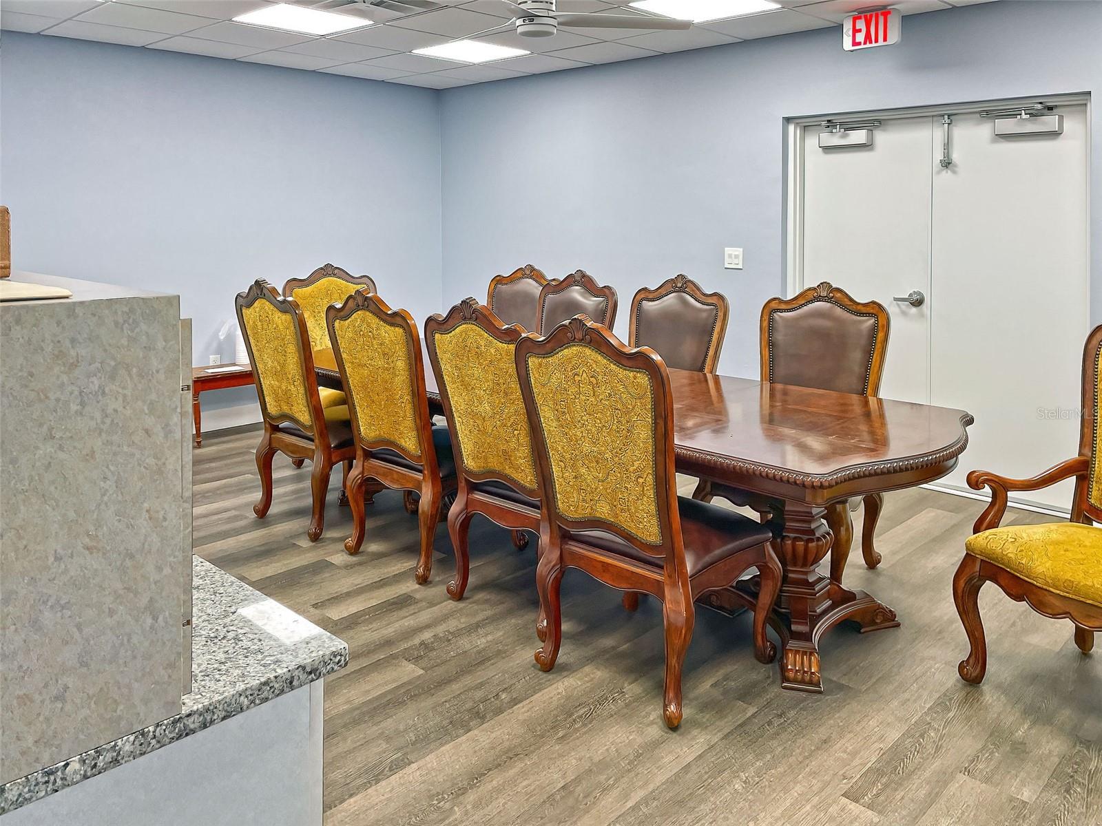 HOLIDAY PARK - Residential