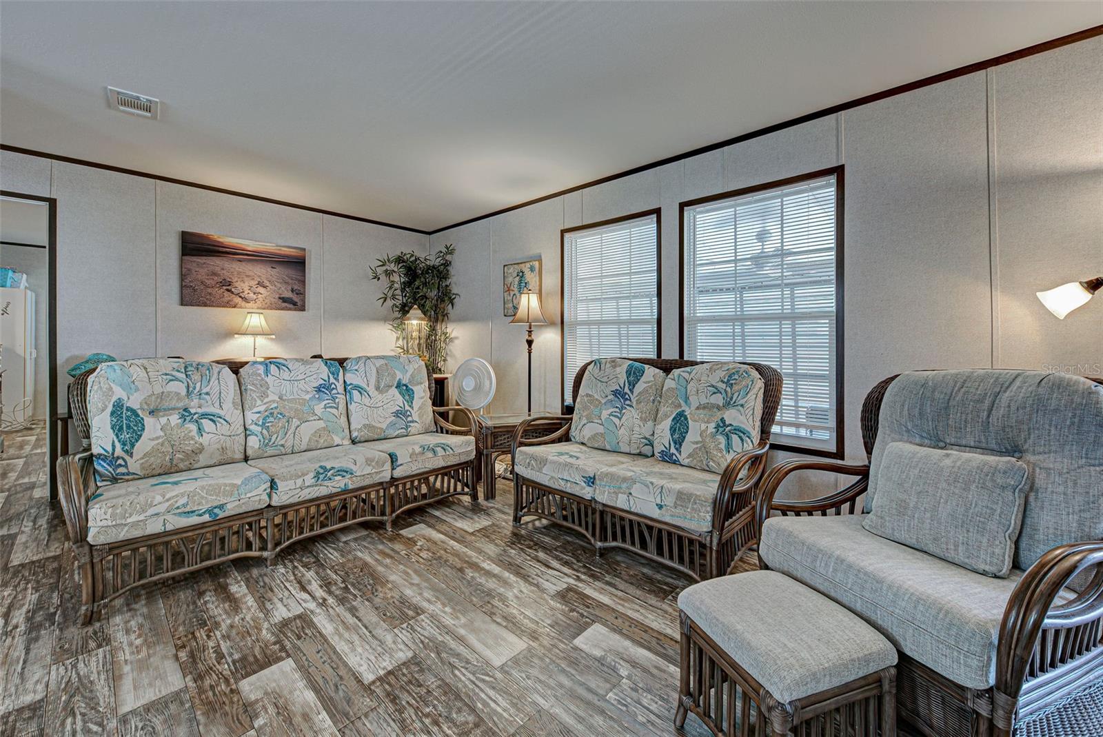 HOLIDAY PARK - Residential