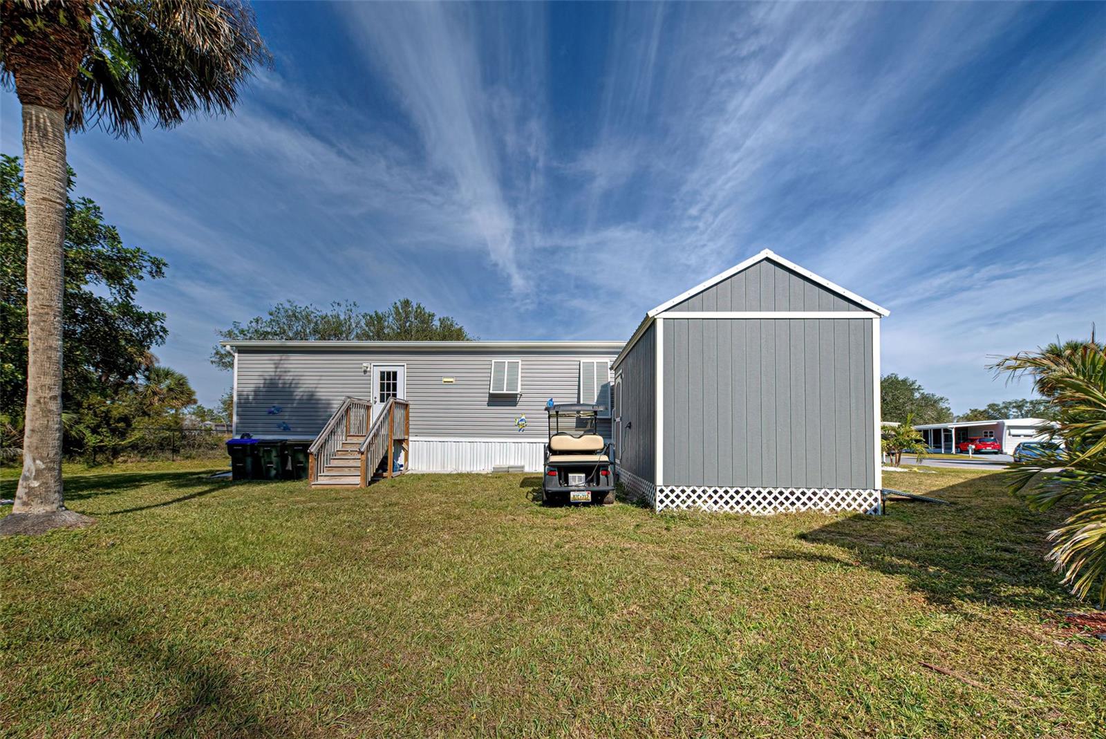 HOLIDAY PARK - Residential