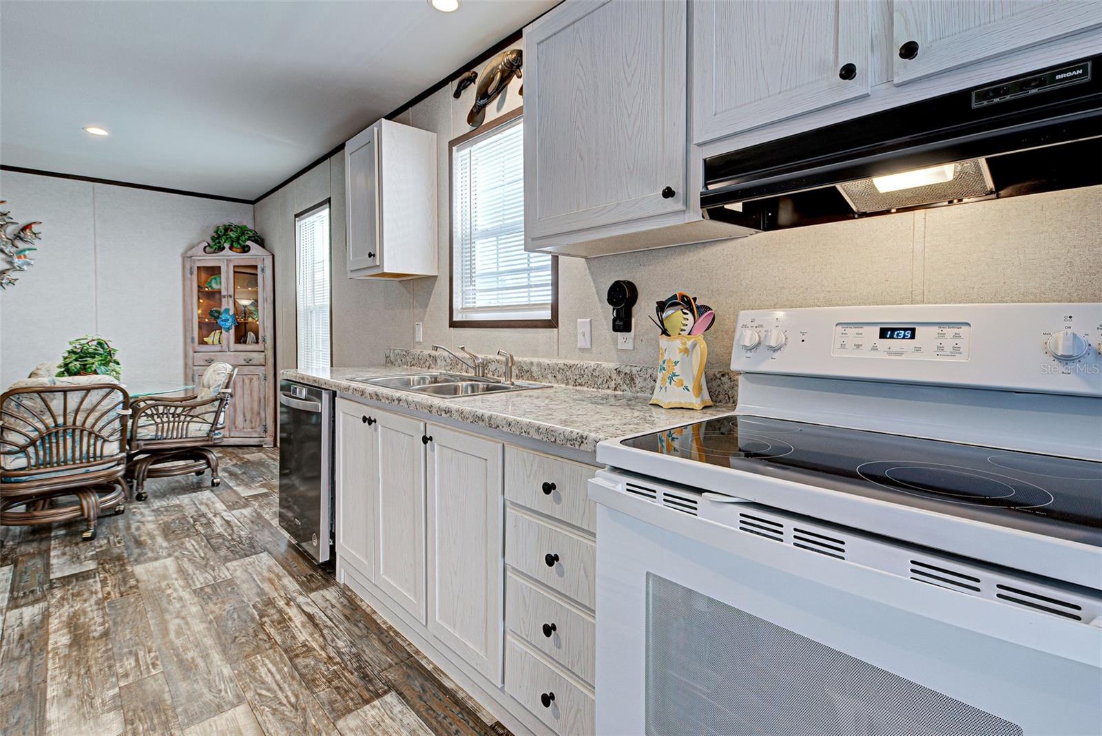 HOLIDAY PARK - Residential