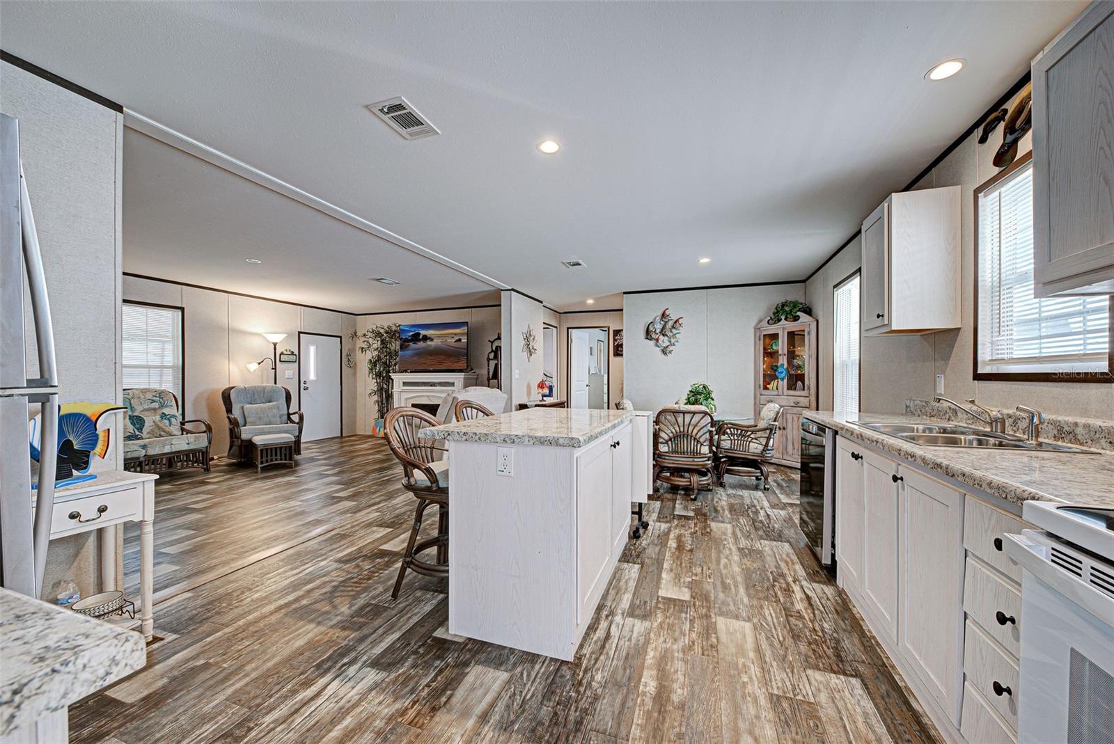 HOLIDAY PARK - Residential