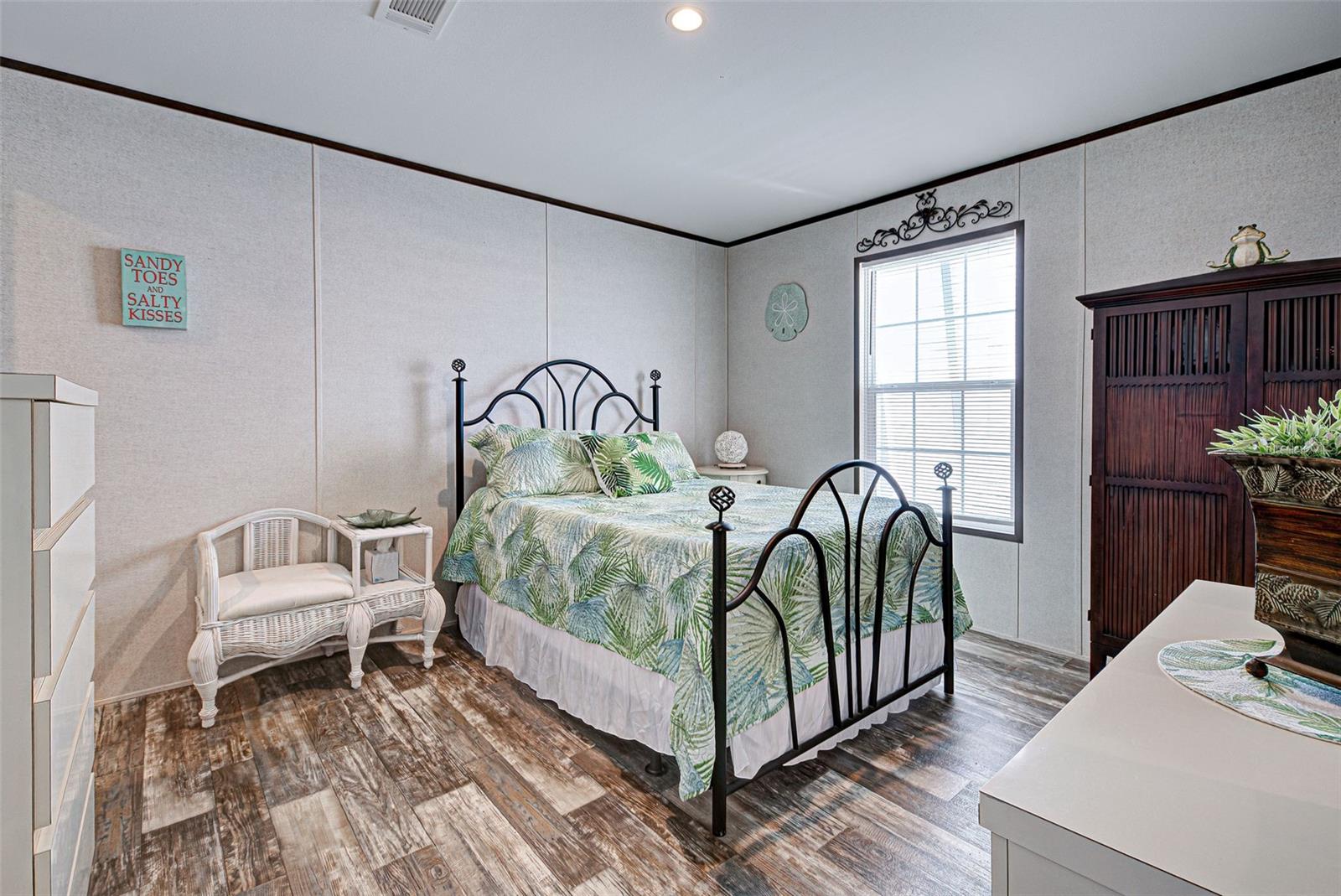 HOLIDAY PARK - Residential