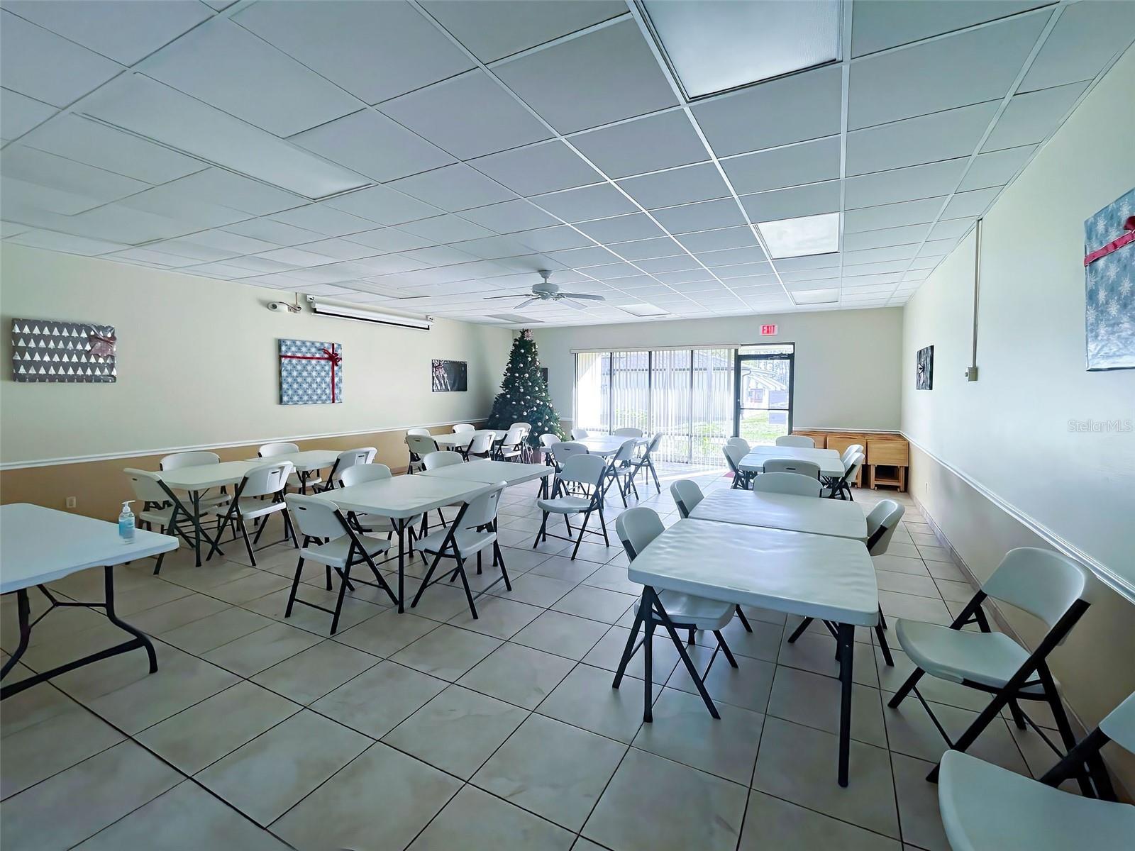 HOLIDAY PARK - Residential