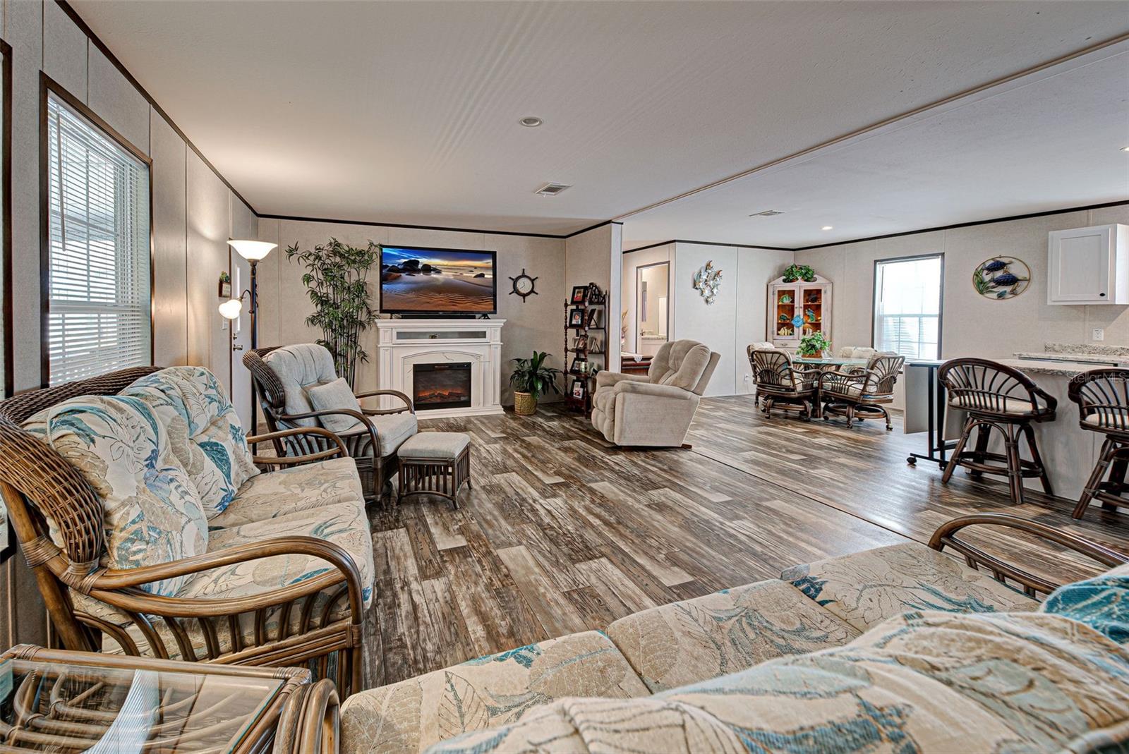 HOLIDAY PARK - Residential