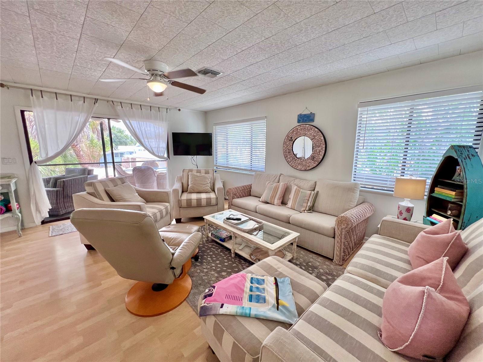 GULF ESTATES - Residential