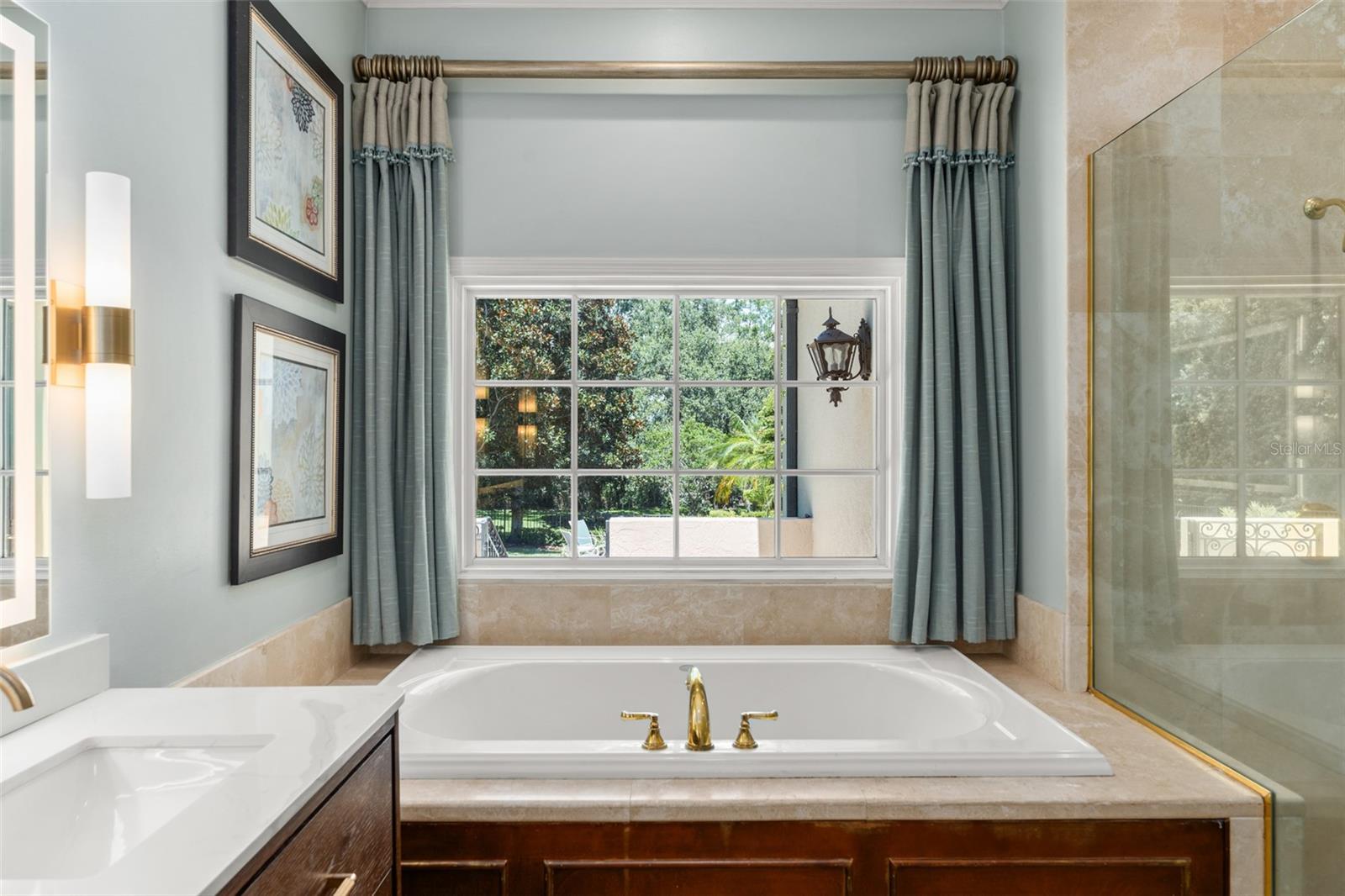 ISLEWORTH - Residential