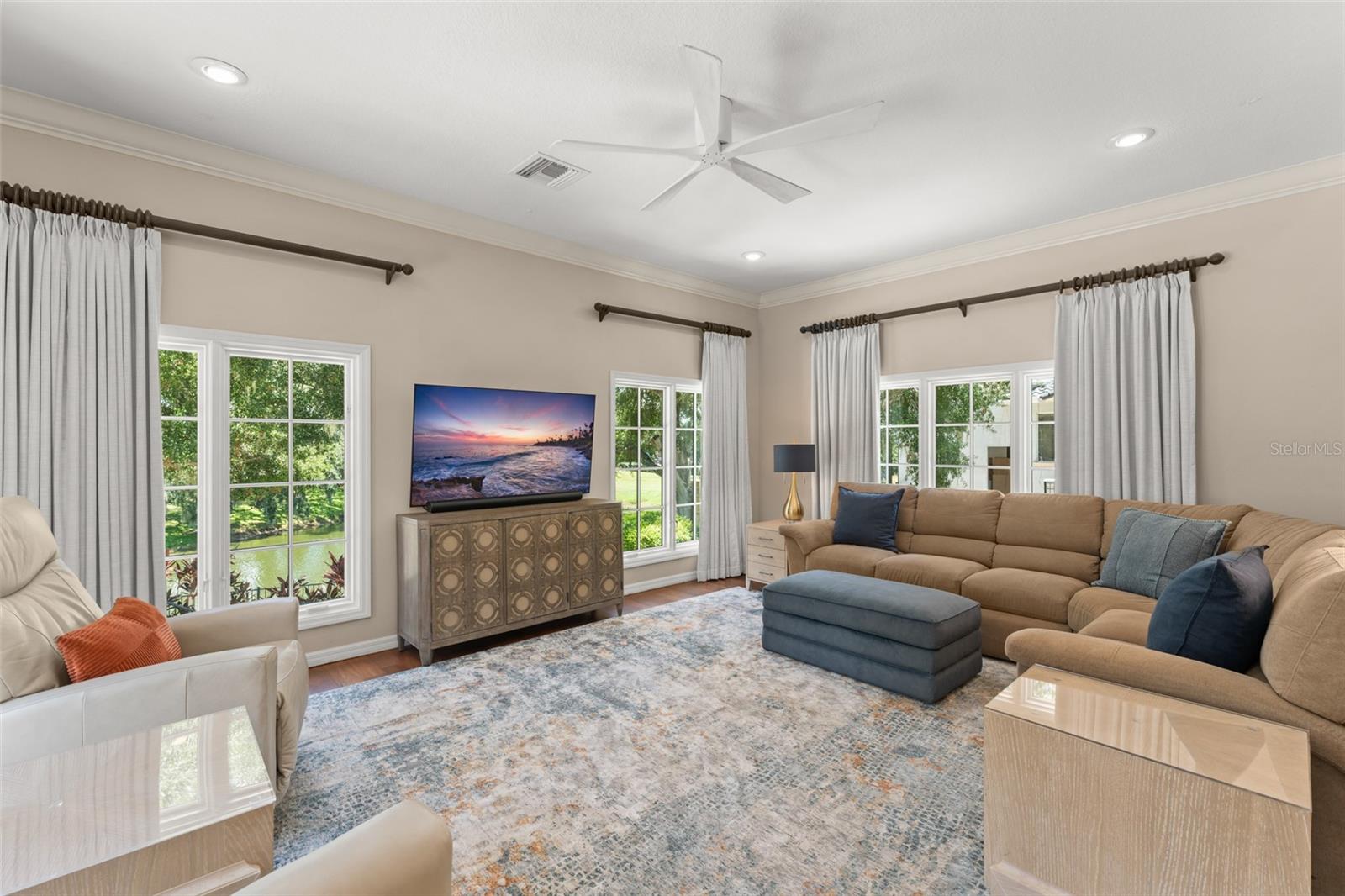 ISLEWORTH - Residential