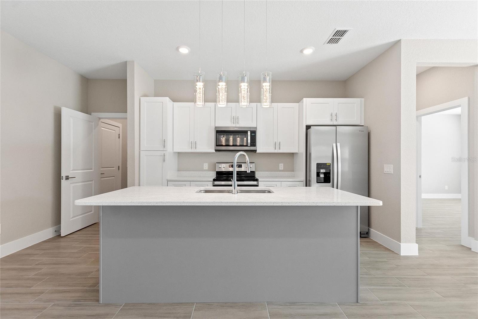 POINCIANA NBRHD 02 VILLAGE 08 - Residential Lease