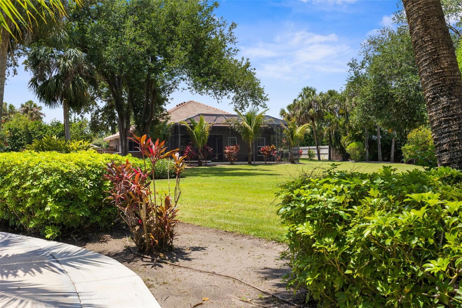 3950 PEPPER LANE