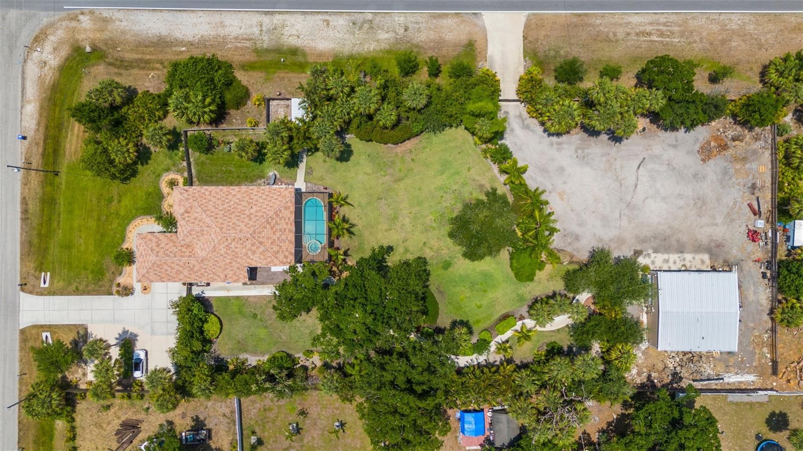 3950 PEPPER LANE