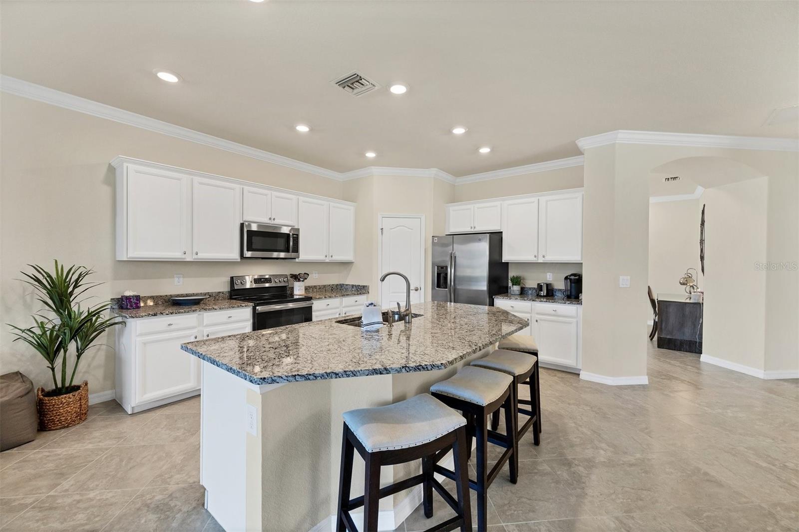 SARASOTA NATIONAL - Residential