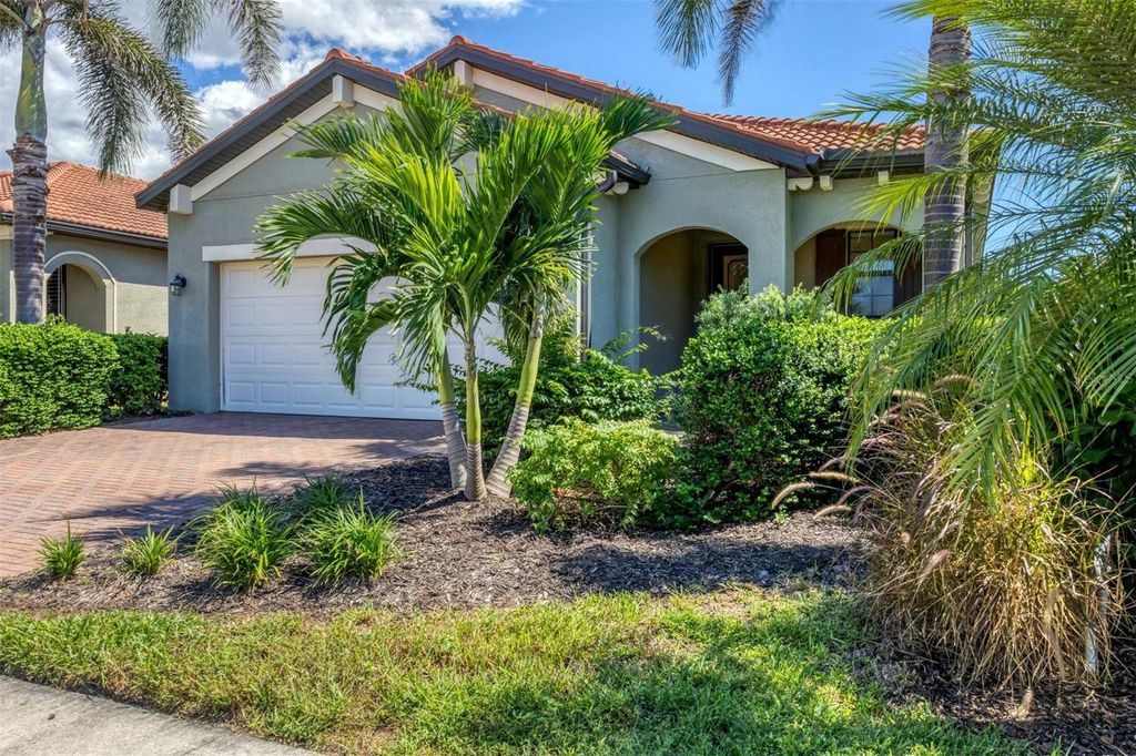 Photo of 10097 Cozy Grove Drive, Venice, FL 34293 (MLS # A4666321)