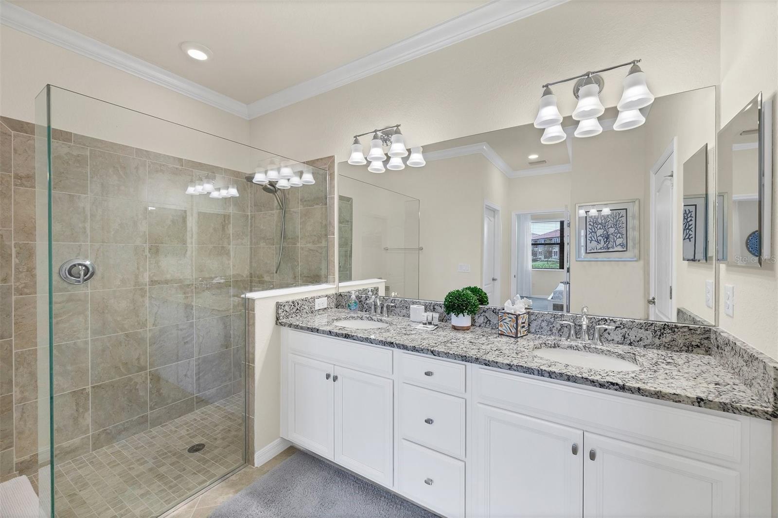 SARASOTA NATIONAL - Residential