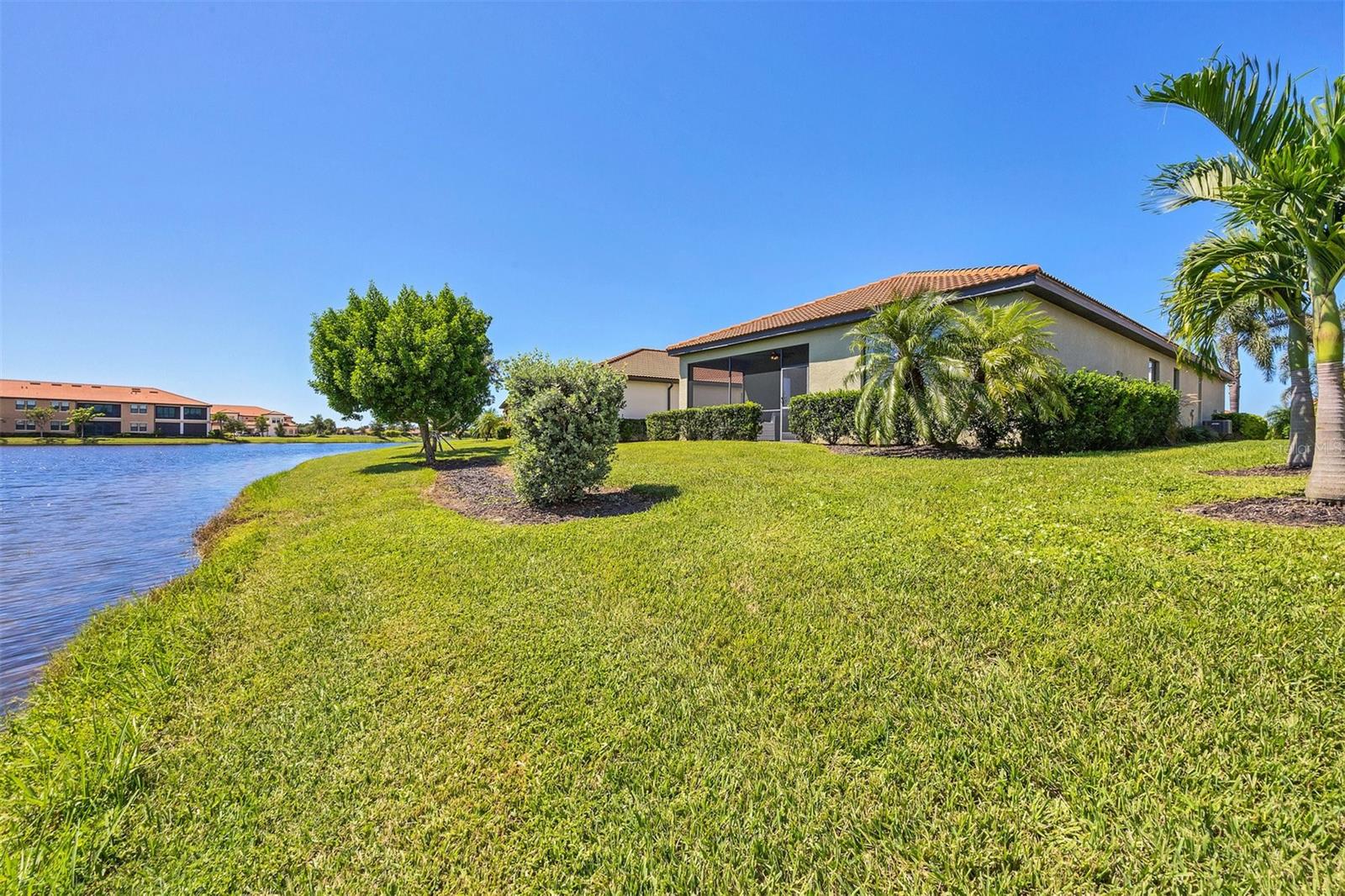 SARASOTA NATIONAL - Residential