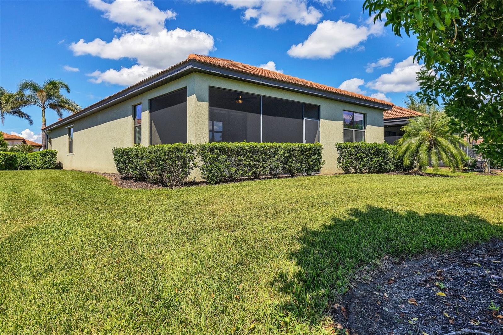 SARASOTA NATIONAL - Residential