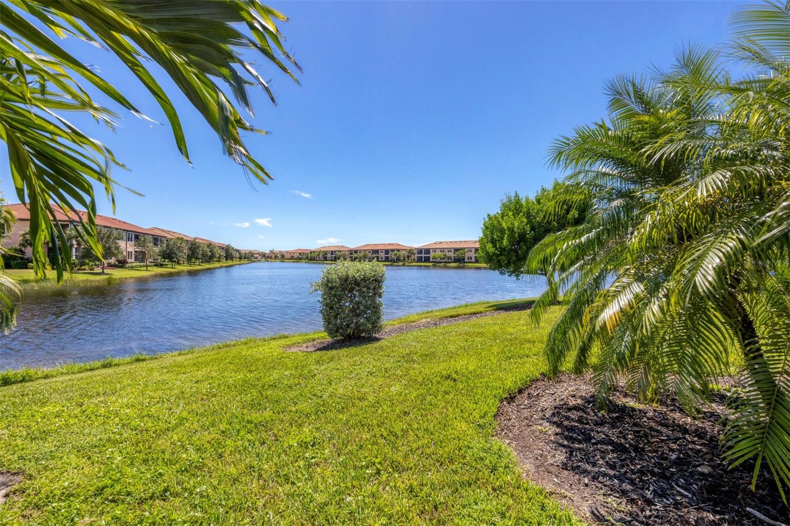 SARASOTA NATIONAL - Residential