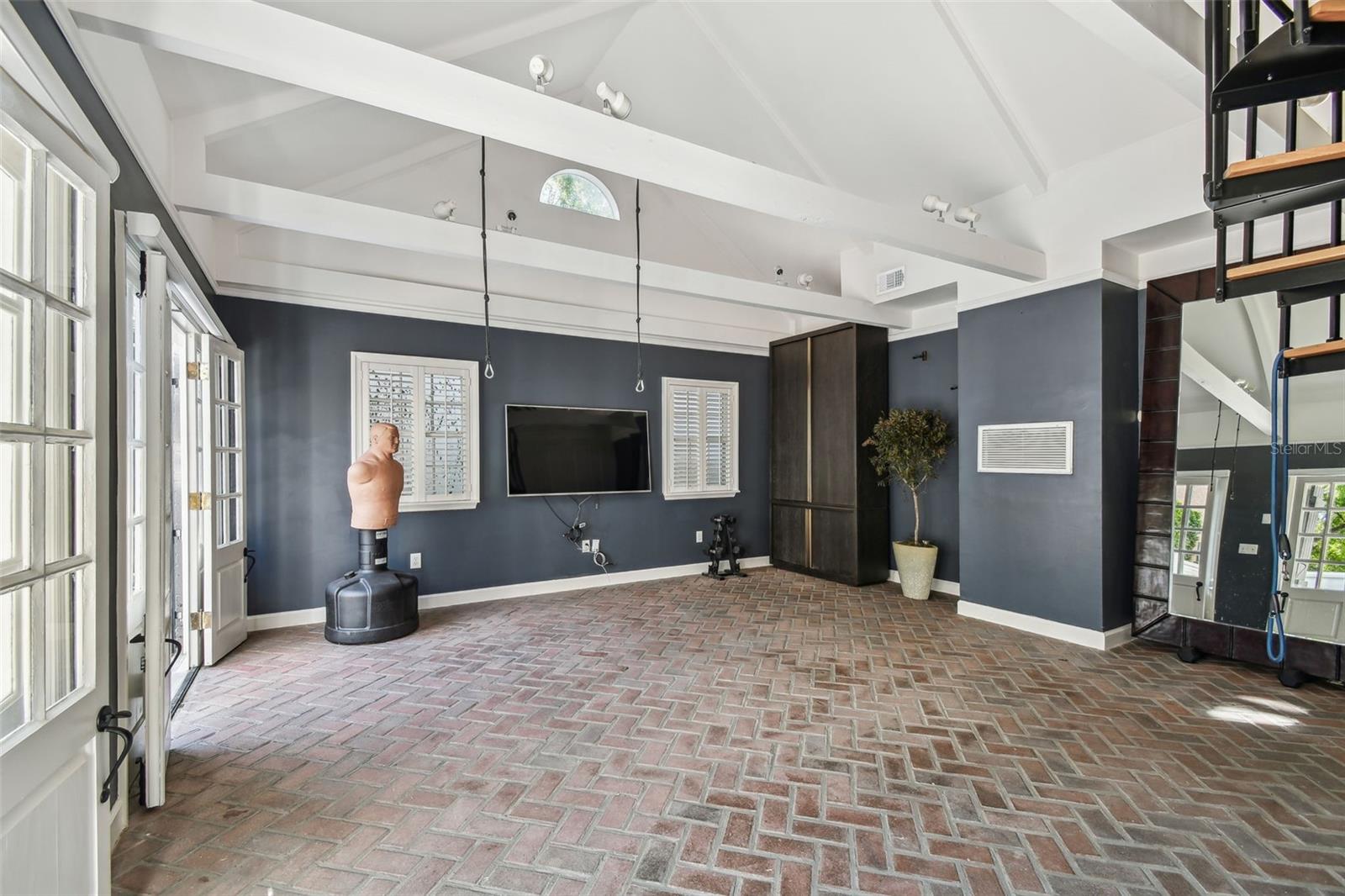 GOLF VIEW PLACE - Residential