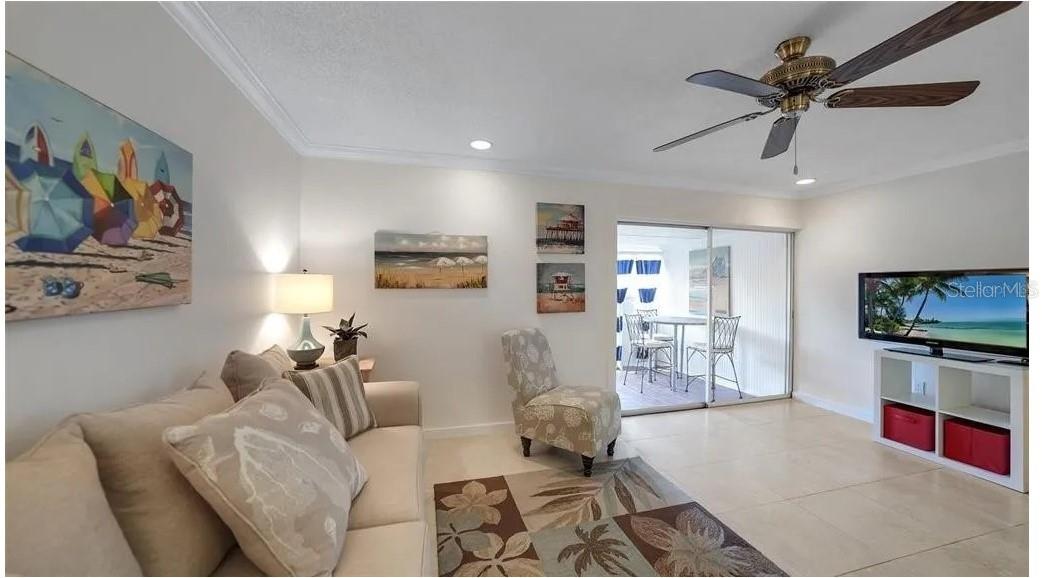 2782 WOODGATE LANE 12