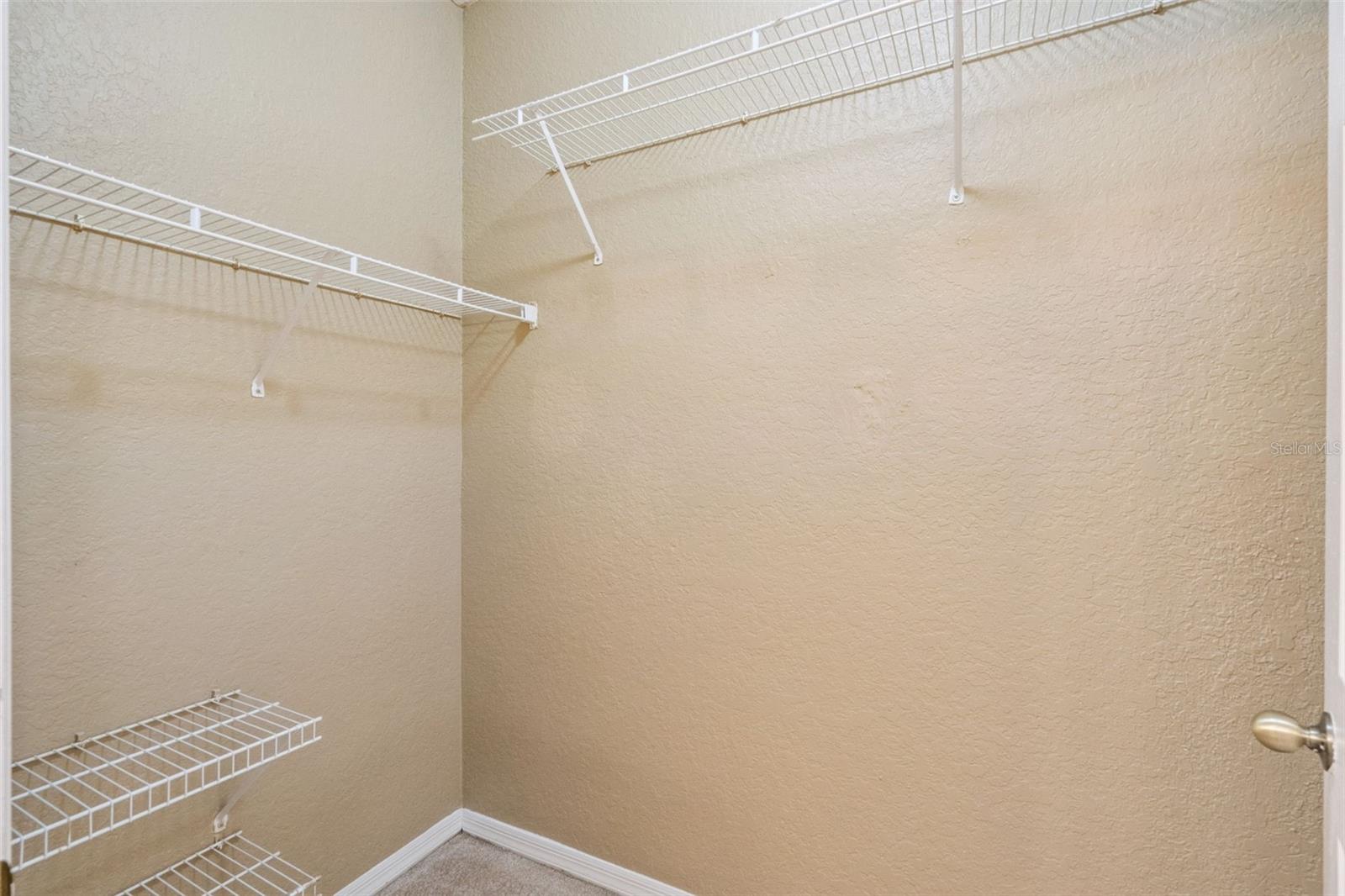 CRESCENT PLACE AT LAKE LOTUS CONDO - Residential