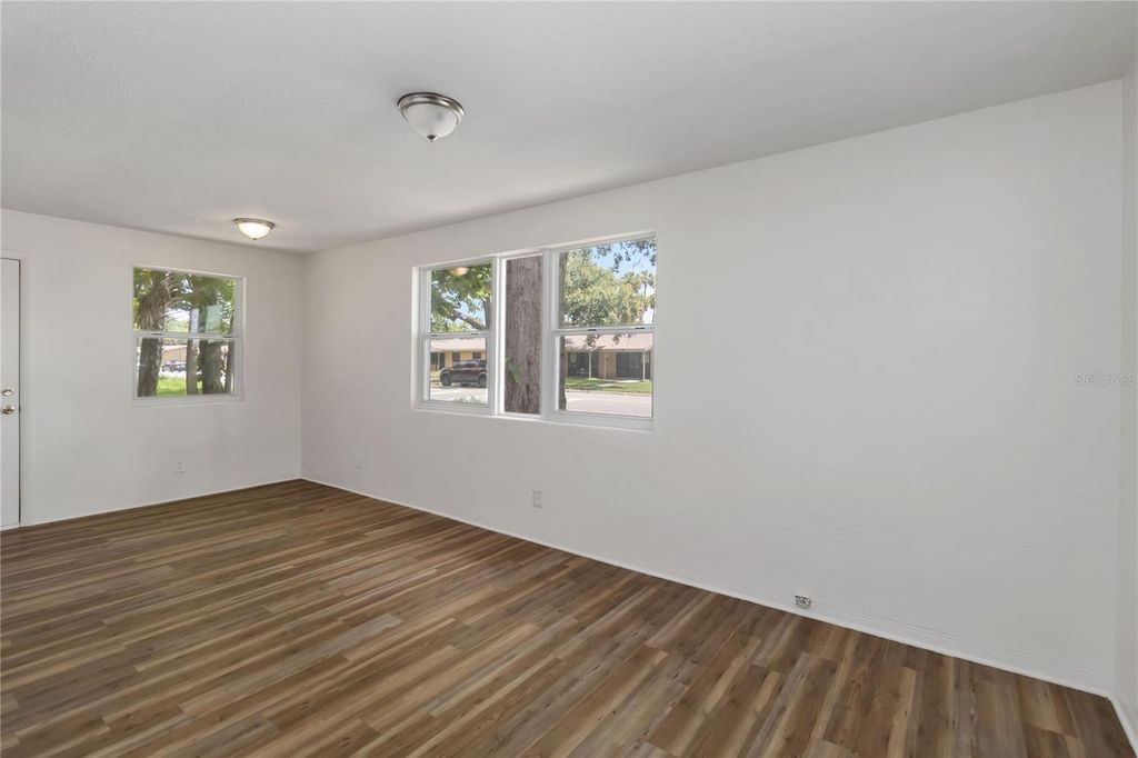 Photo of 444 S Caroline Street, Daytona Beach, FL 32114 (MLS # V4943809)